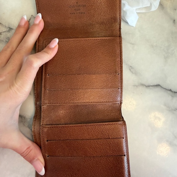 Louis Vuitton Elise Monogram Compact Wallet - Picture 4 of 11